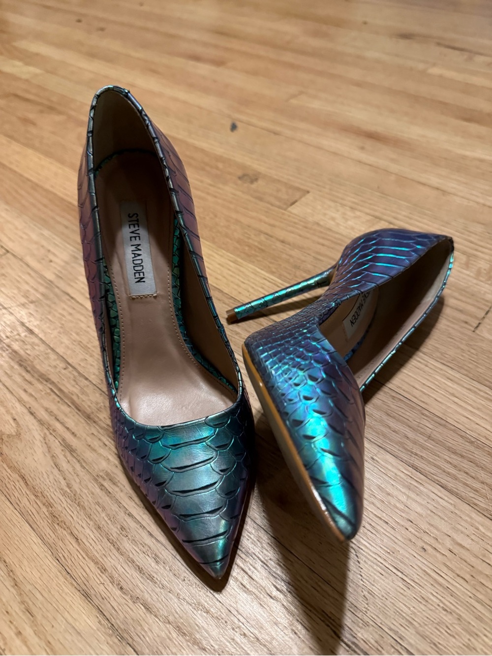 Steve Madden Iridescent Teal-Purple Snakeprint Stiletto Pumps